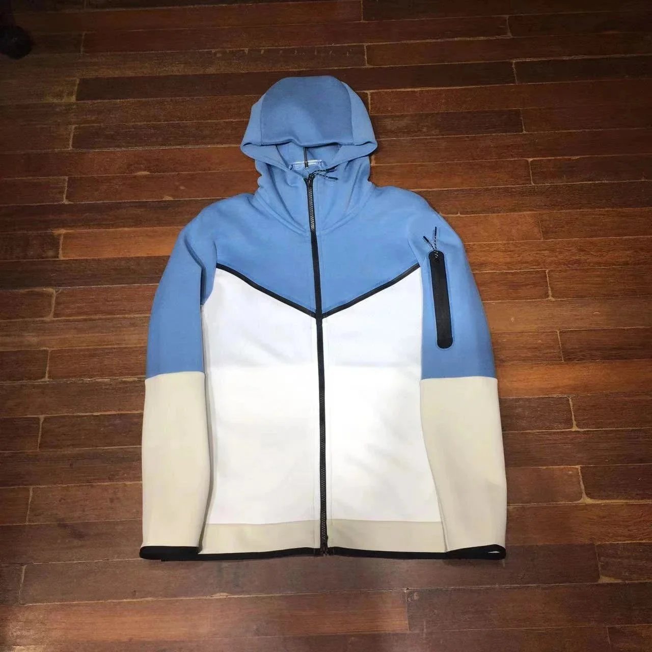 蓝白拼(米袖) 蓝白拼(米袖)