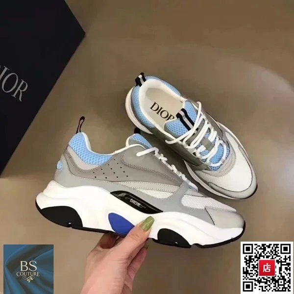 4 4
