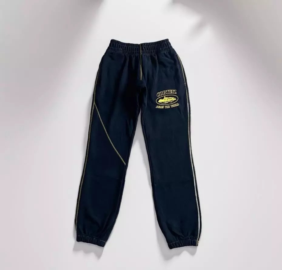 黄色 黄色