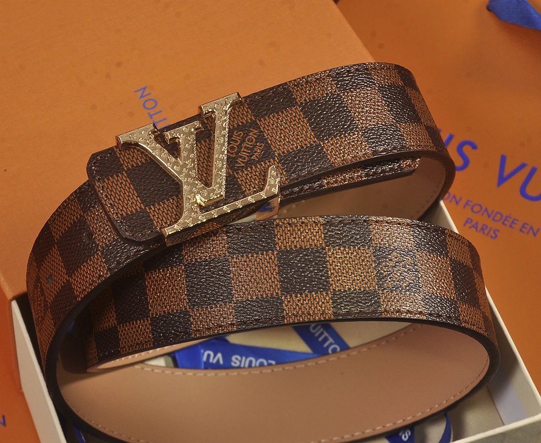 3 3