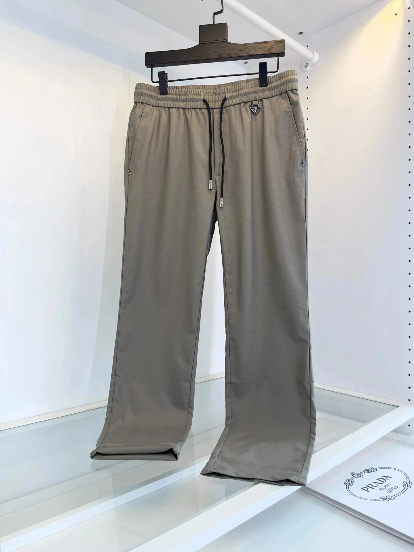 6 6