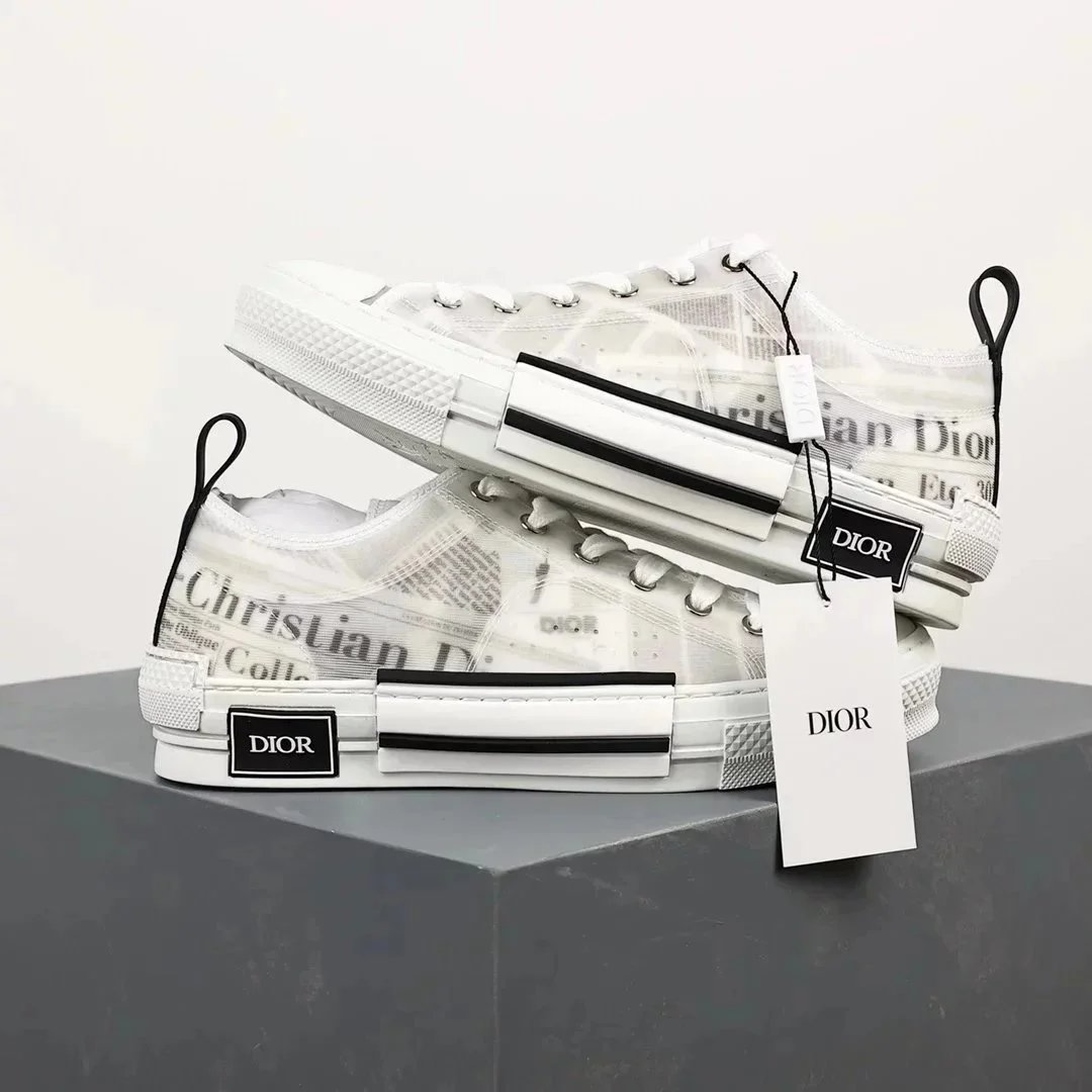 4 4