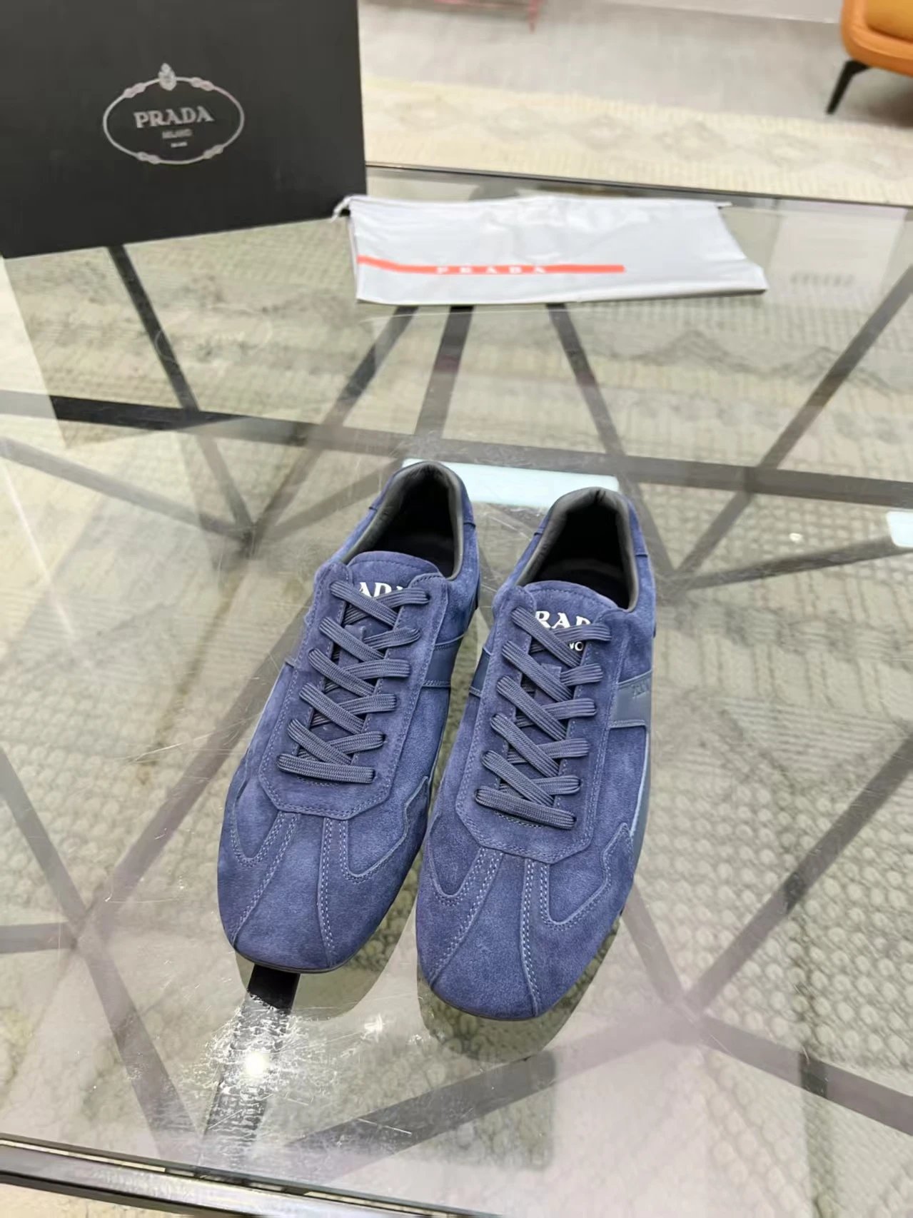 9 9
