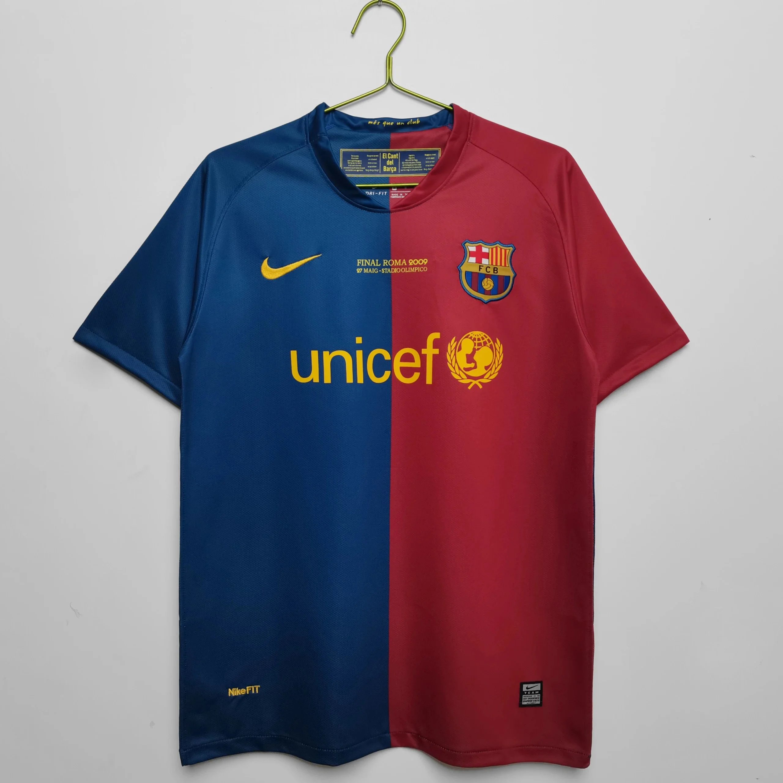 32 32