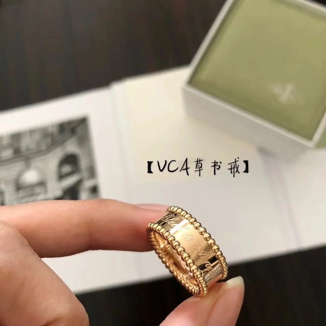 26V*a*n C*l*e* & A*r*p*e*l* 26V*a*n C*l*e* & A*r*p*e*l*