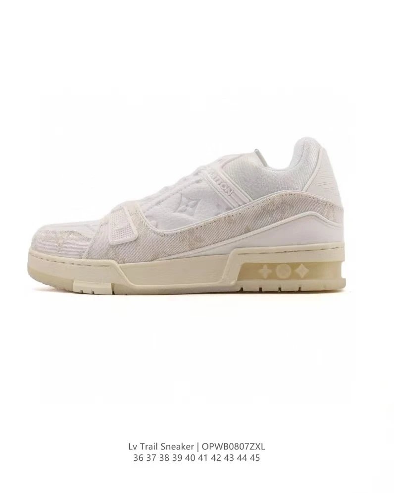 4 4